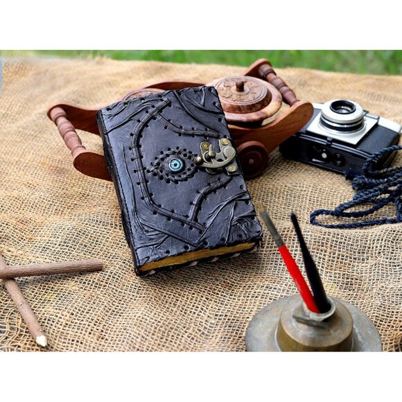 Hocus Pocus Book of Spells Hocus Pocus Spell book Prop Gift Halloween Decoration - Picture 3 of 5